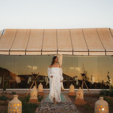 Отель Royal Luxury Camp Мерзуга Экстерьер фото