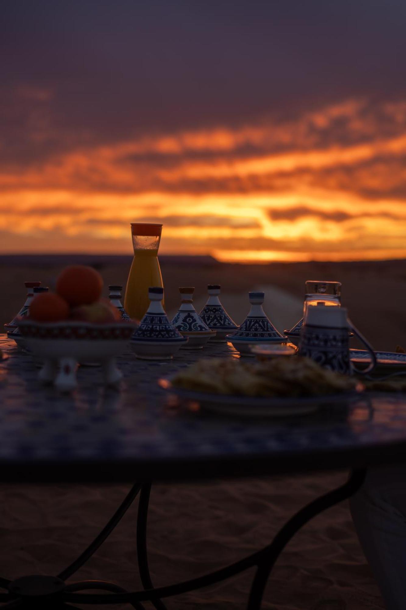 Отель Royal Luxury Camp Мерзуга Экстерьер фото