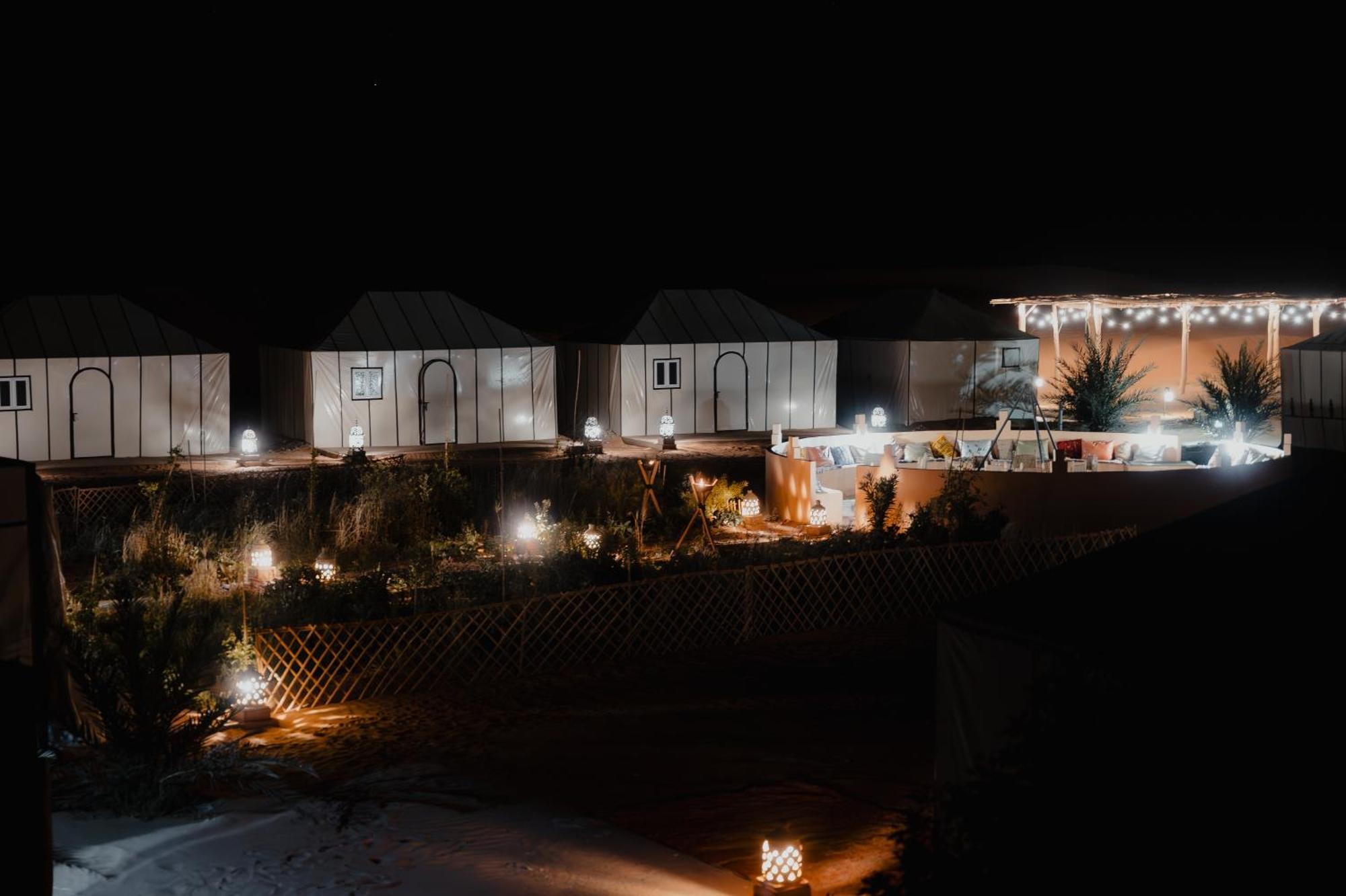 Отель Royal Luxury Camp Мерзуга Экстерьер фото