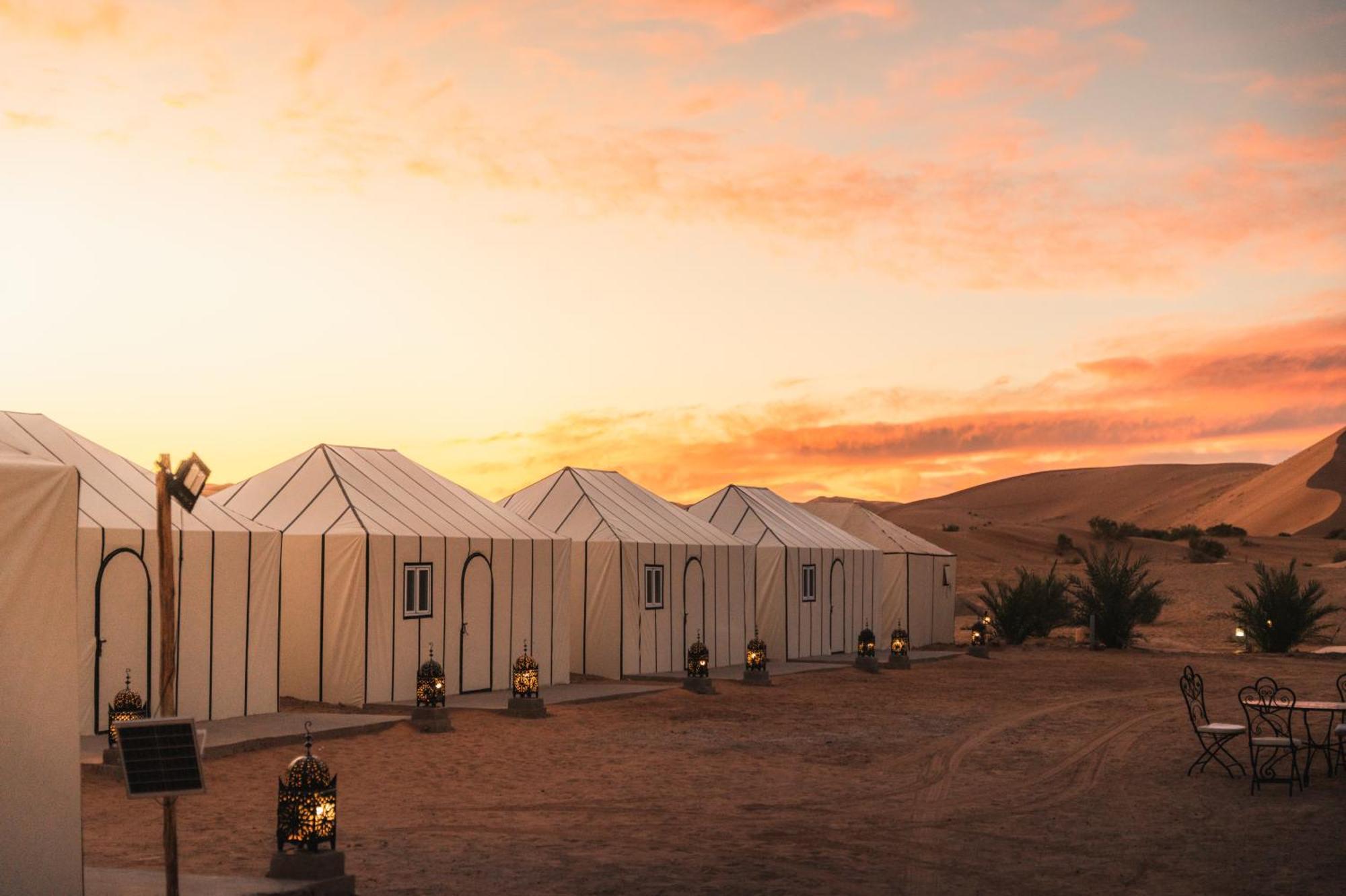 Отель Royal Luxury Camp Мерзуга Экстерьер фото